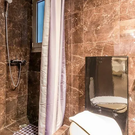 Apartment Outstanding In Kolonaki Near The Metro Athens